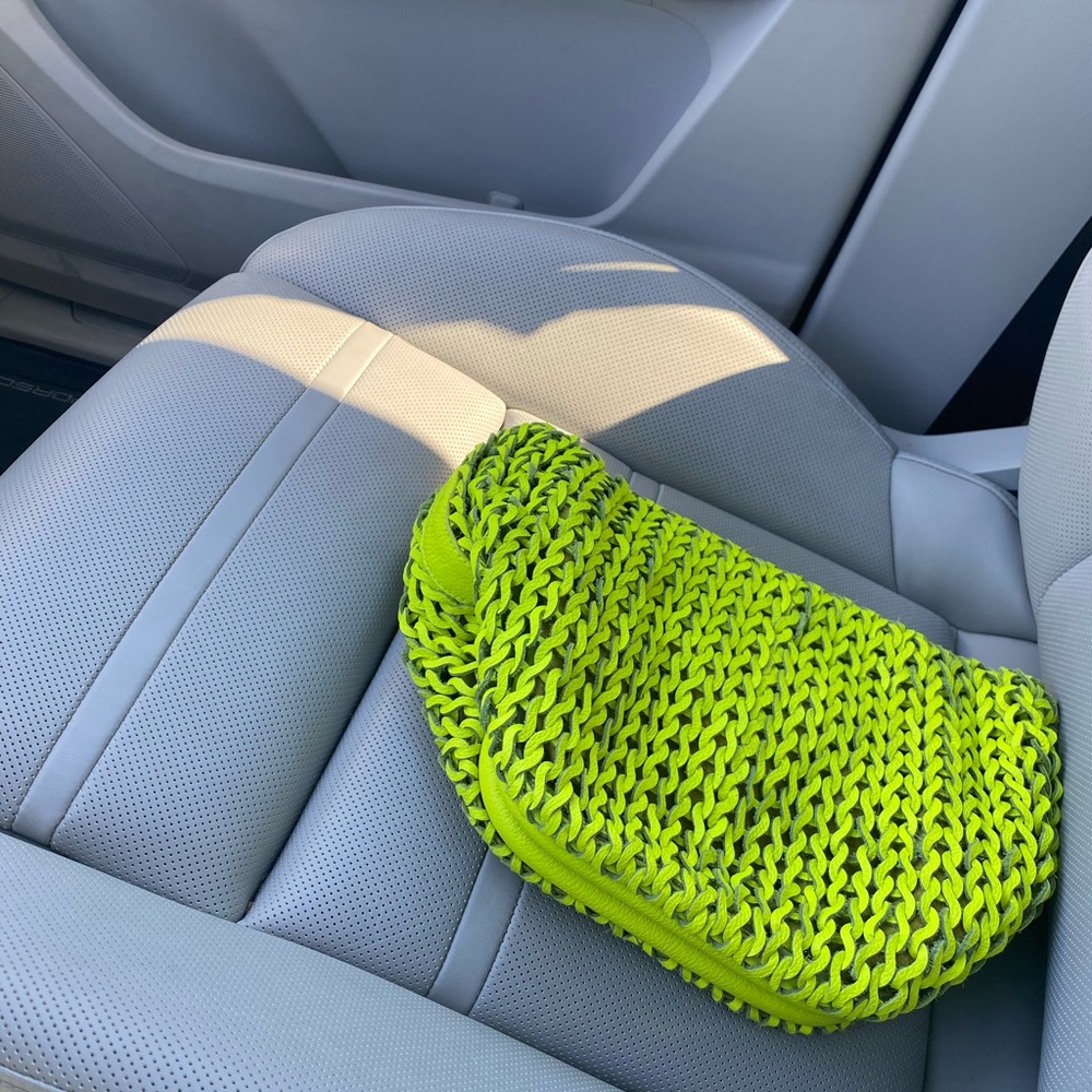 Jhoan Sebastian Grey leather woven clutch neon - Picture 14 of 15